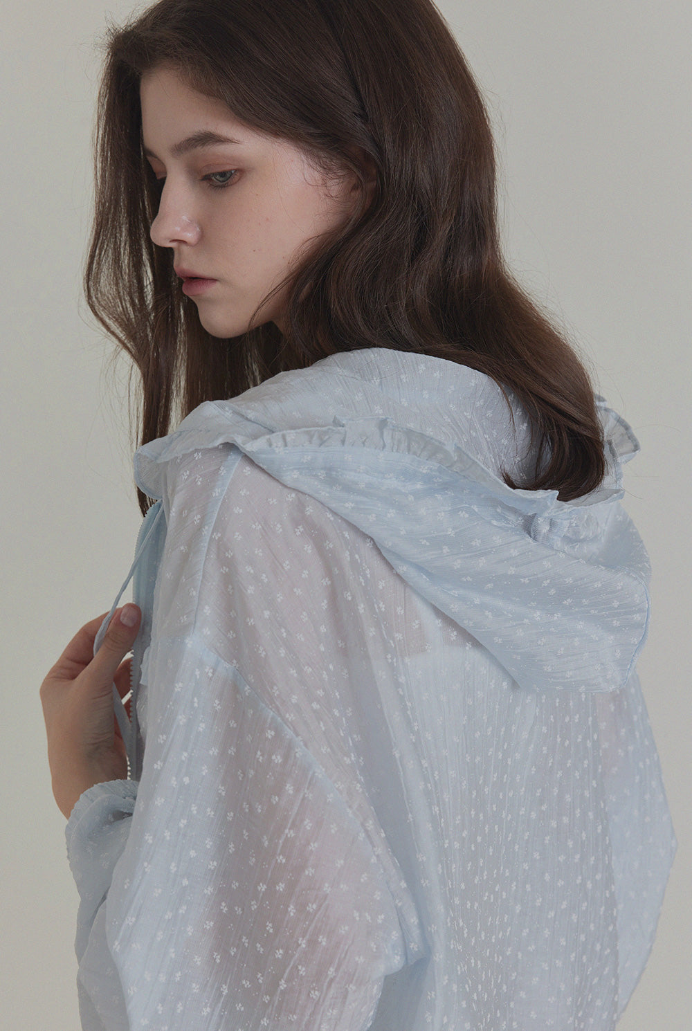 [TWEE] Rench Frill Hooded Windbreaker