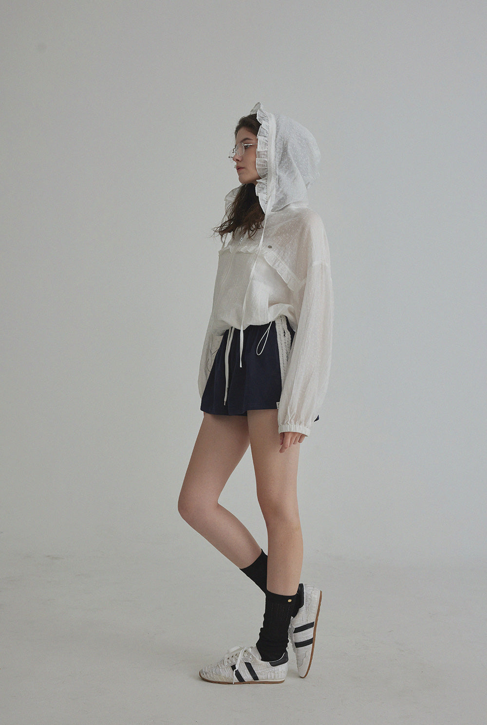 [TWEE] Rench Frill Hooded Windbreaker